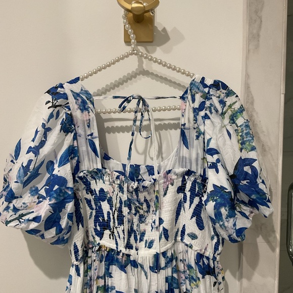 🔴JODIFL Blue and White Floral Maxi Dress🔴 - Picture 2 of 9